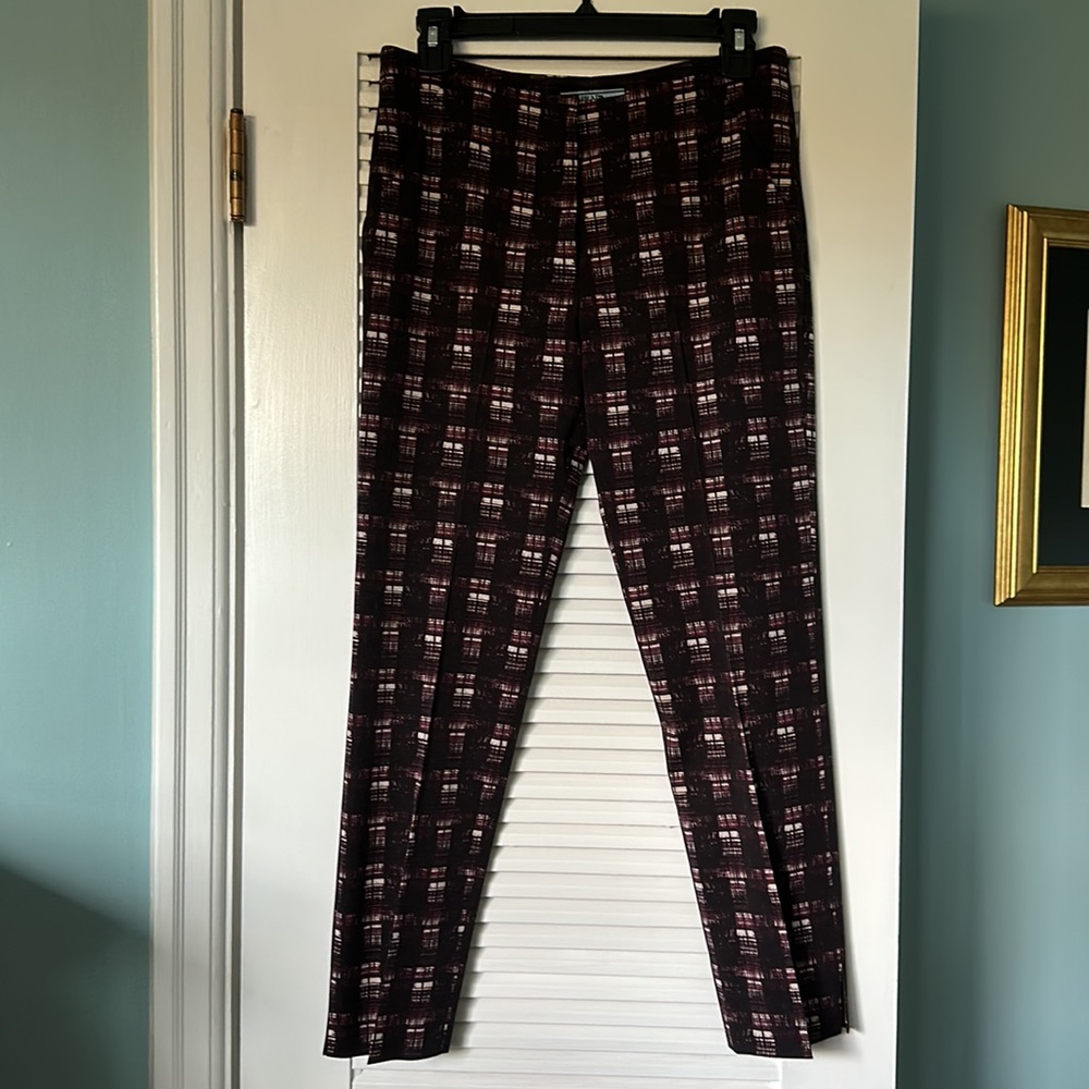 PRADA NWOT 98% Wool Cigarette Pants Womens Italy 38 US 2-4 or 30" Waist 🖤